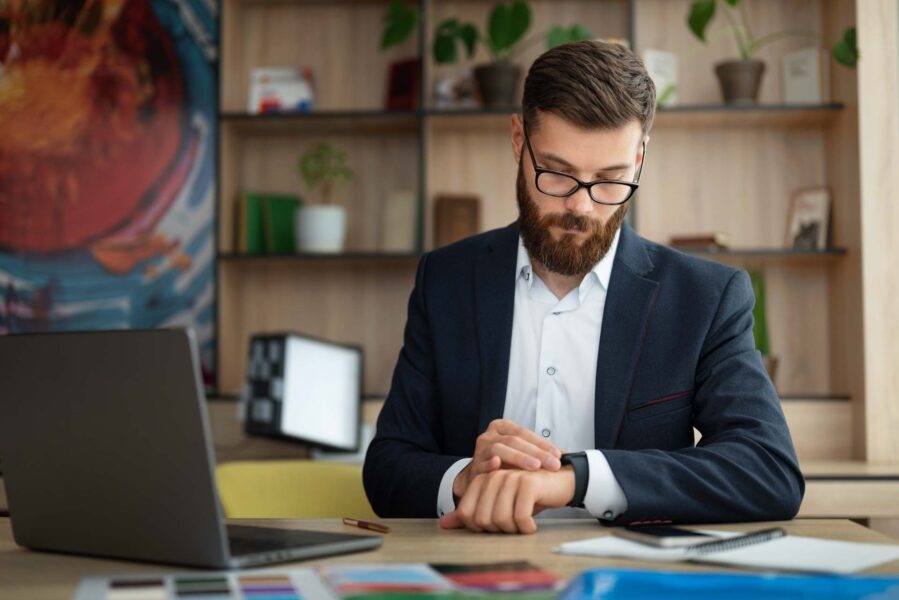 Advogado Especializado em Direito Trabalhista Horas Extras